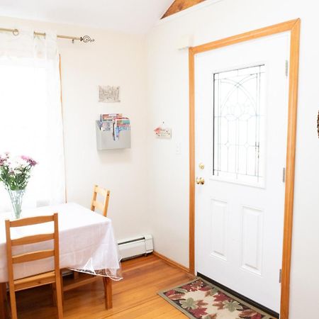 Beautiful Apartment-5 Beds-Full Kitchen-Parking-Super Clean! Boston Eksteriør bilde