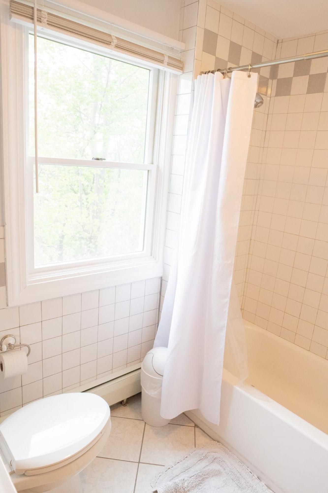 Beautiful Apartment-5 Beds-Full Kitchen-Parking-Super Clean! Boston Eksteriør bilde