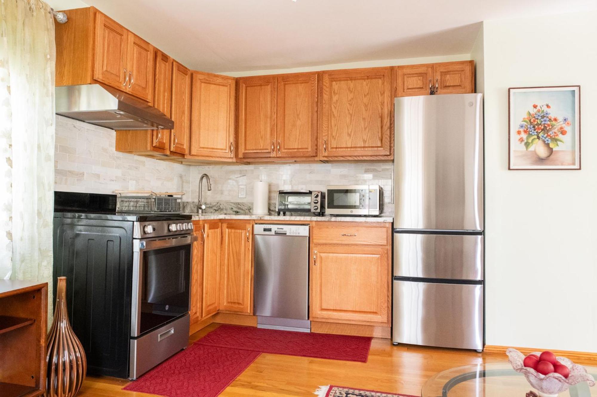 Beautiful Apartment-5 Beds-Full Kitchen-Parking-Super Clean! Boston Eksteriør bilde